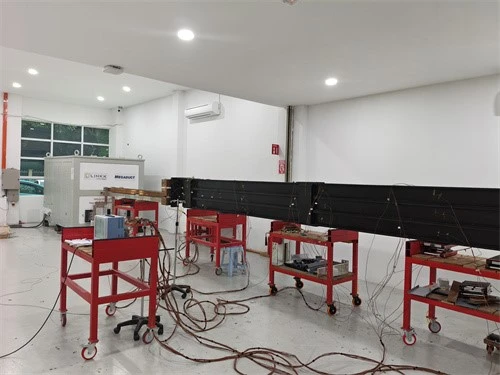 6300A primary current injection 6300A primary current injection